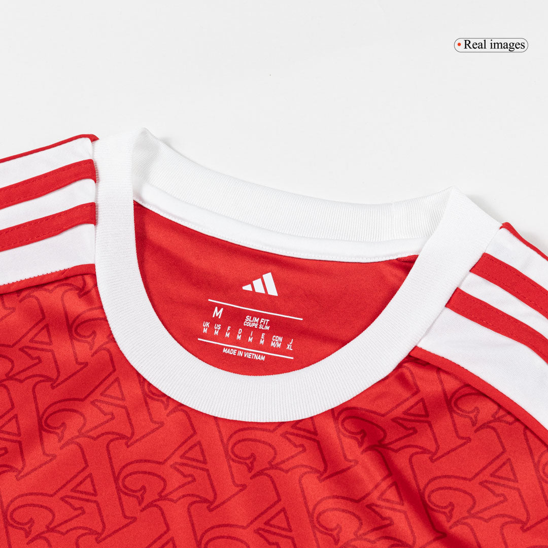 Kit de fútbol local del Arsenal (Kit y pantalón corto) 2025/26, roja