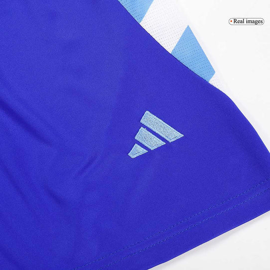 Kit de fútbol visitante de Argentina para niños (Kit y pantalón corto) 2024