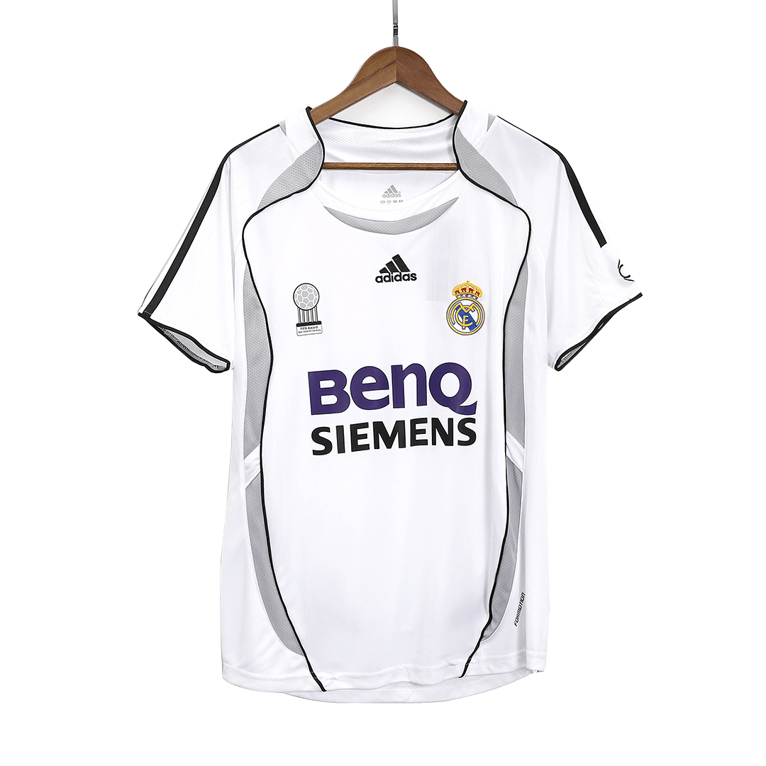 Camiseta de fútbol vintage del Real Madrid SERGIO RAMOS #4 Local 2006/07