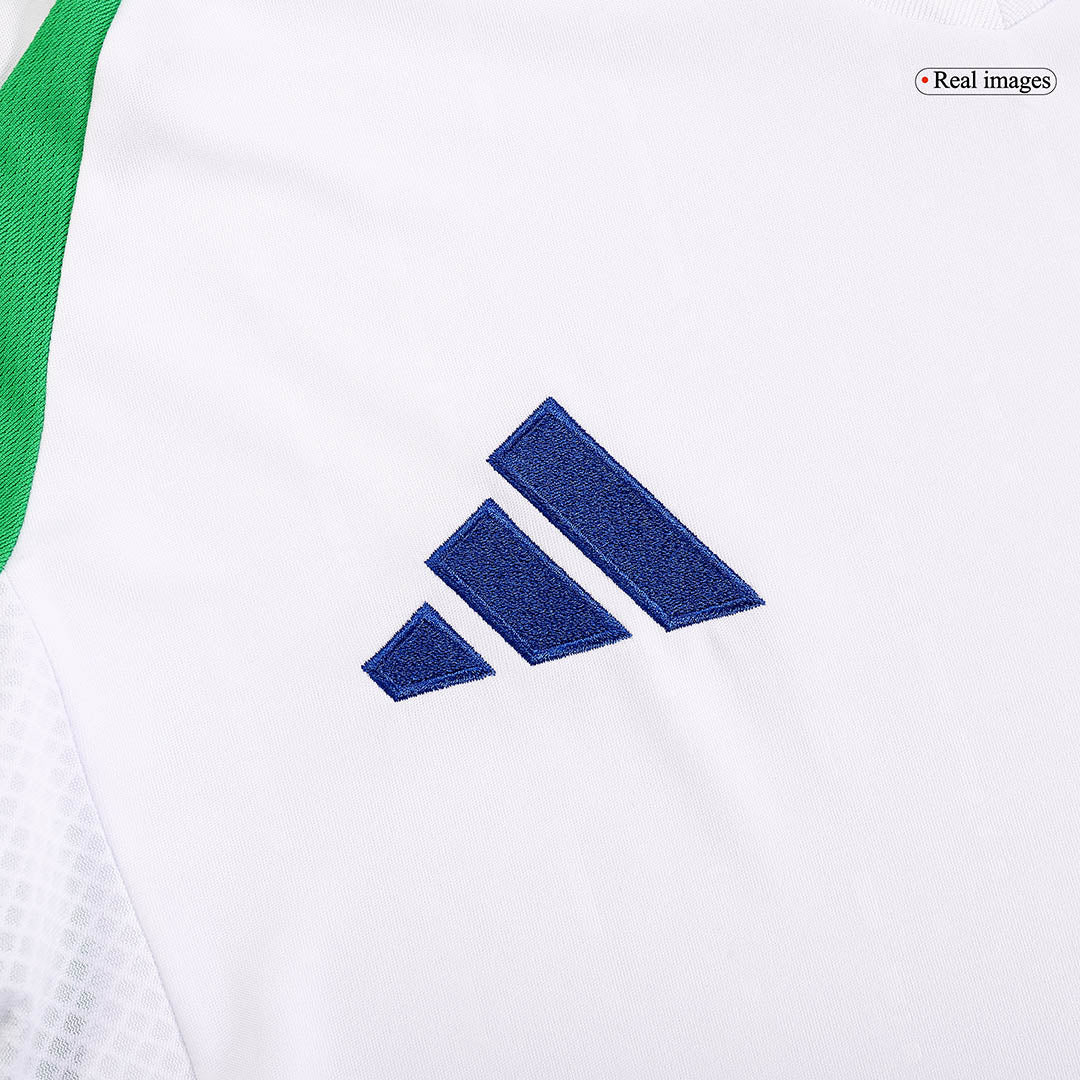 Kit de fútbol de visitante de Italia (camiseta, pantalón corto y medias) para la Eurocopa 2024