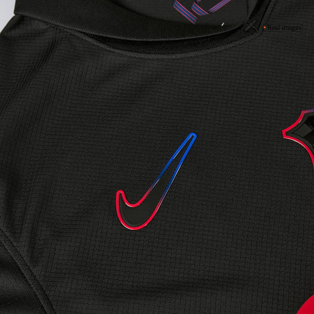 Kit de visitante del Barcelona (Kit, pantalón corto y medias) 2024/25