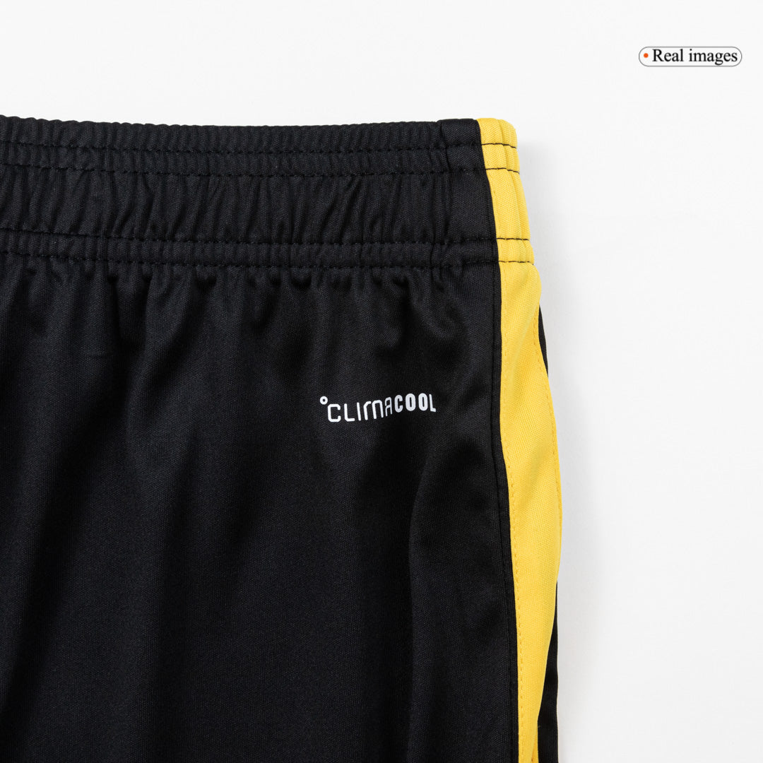 Equipación local de la selección hombre de Bélgica (camiseta + pantalón corto) para el Mundial 2026.
