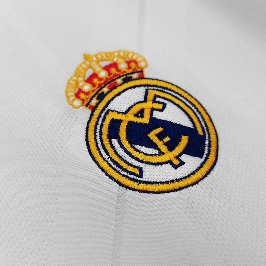 Camiseta de fútbol vintage del Real Madrid RONALDO #7 local 2017/18 manga larga