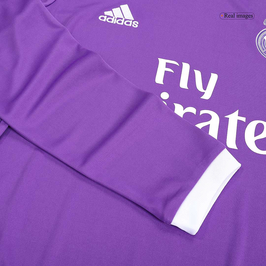 Camiseta de fútbol vintage de visitante del Real Madrid Benzema #9 2016/17, manga larga