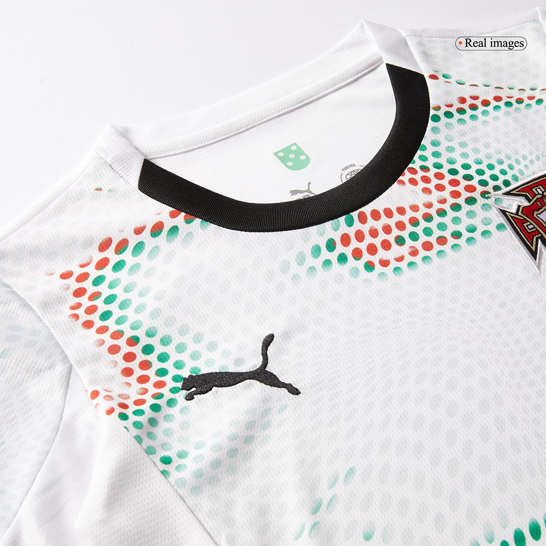 Camiseta de fútbol visitante de Portugal RONALDO #7 para mujer 2025, blanca