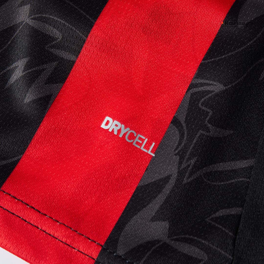 Kit de camiseta de fútbol local del AC Milan (camiseta, pantalones cortos y calcetines) 2025/26
