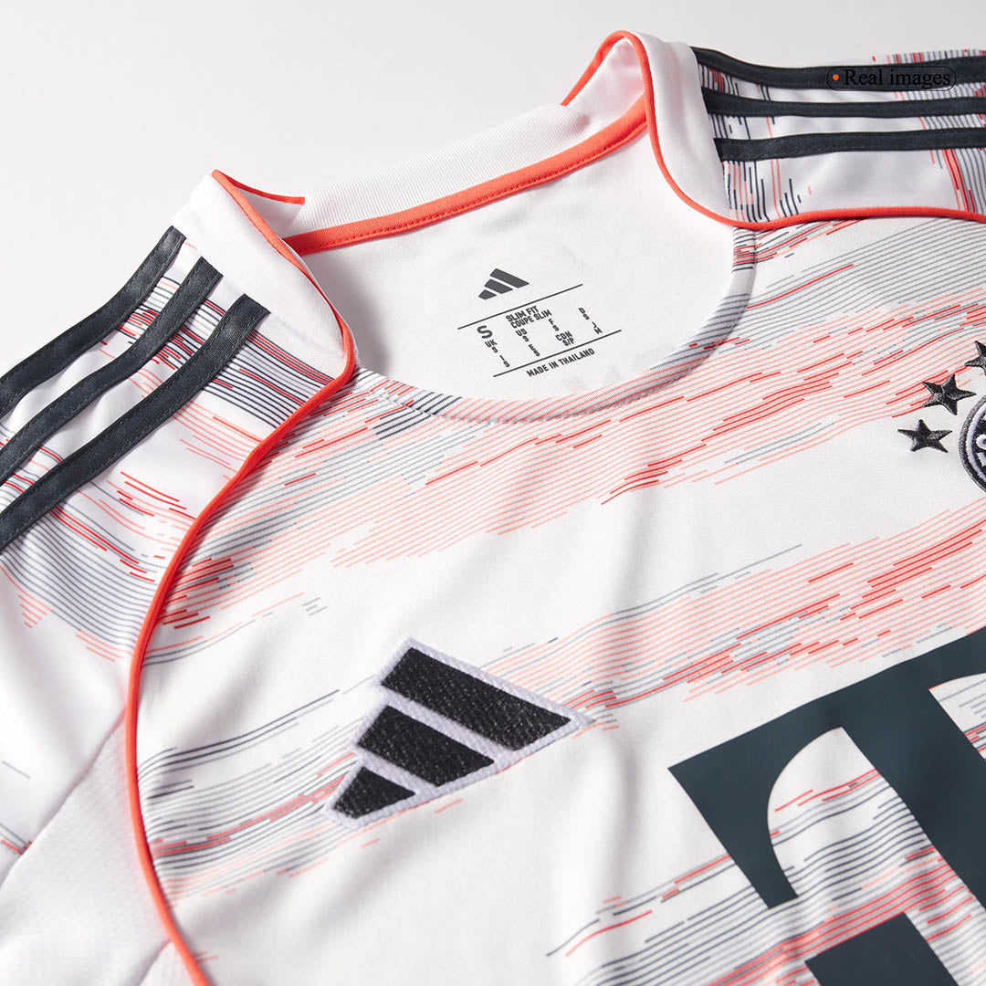 Camiseta de visitante del Bayern Múnich OLISE #17 2025/26