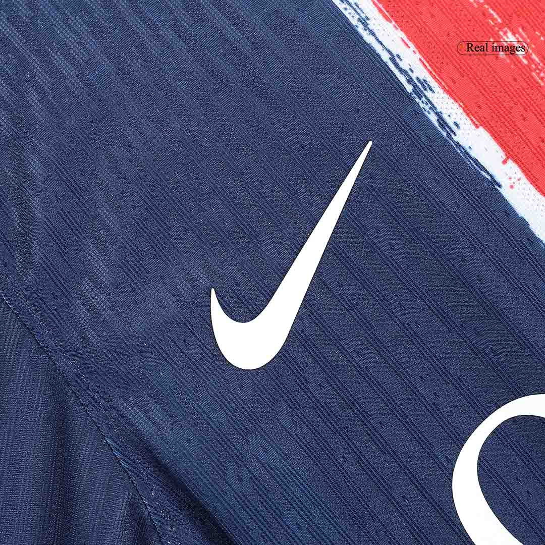 Camiseta de fútbol local auténtica BARCOLA #29 del PSG 2024/25, azul marino - UCL