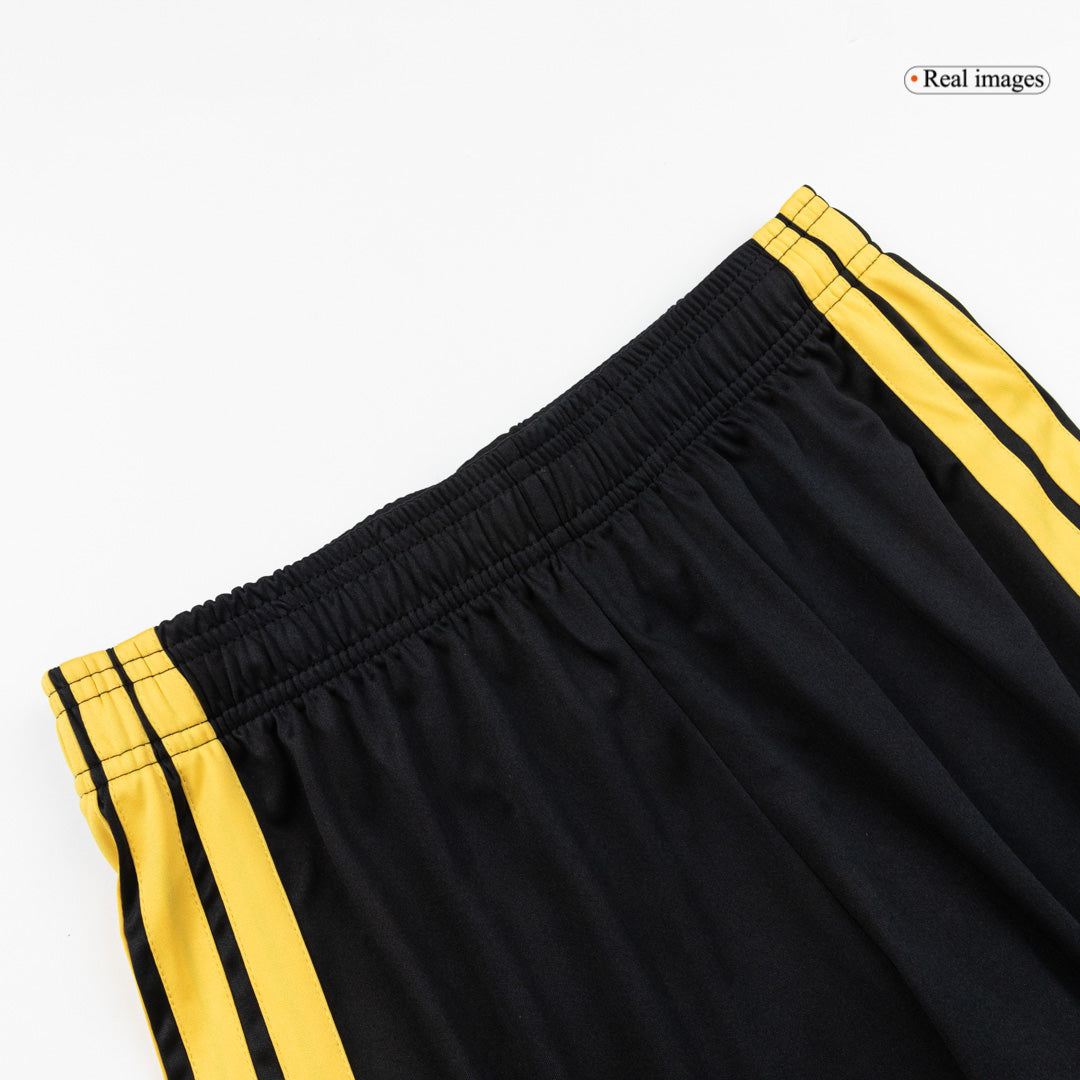 Equipación local de la selección hombre de Bélgica (camiseta + pantalón corto) para el Mundial 2026.