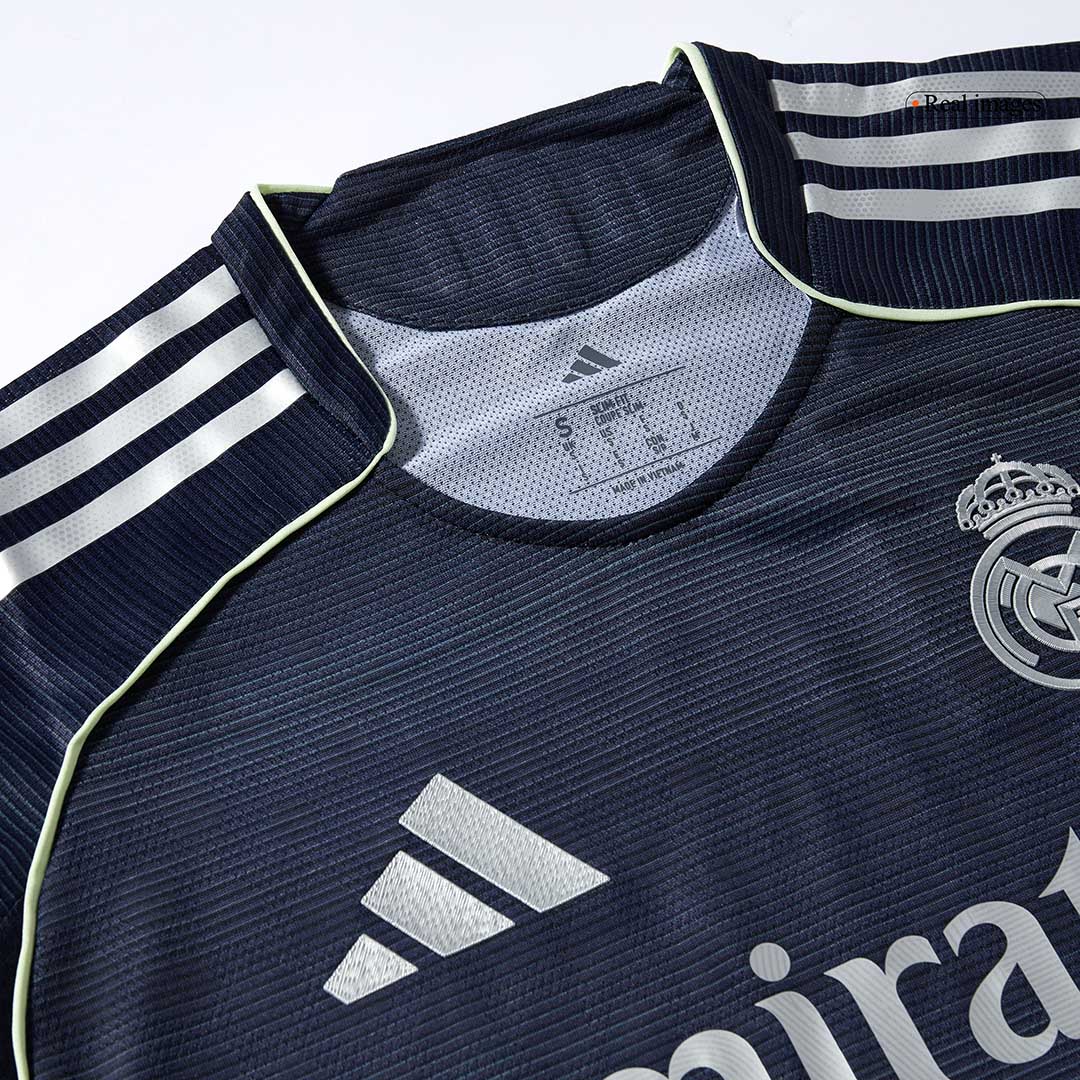 Camiseta de fútbol visitante del Real Madrid VALVERDE #8 2025/26 auténtica