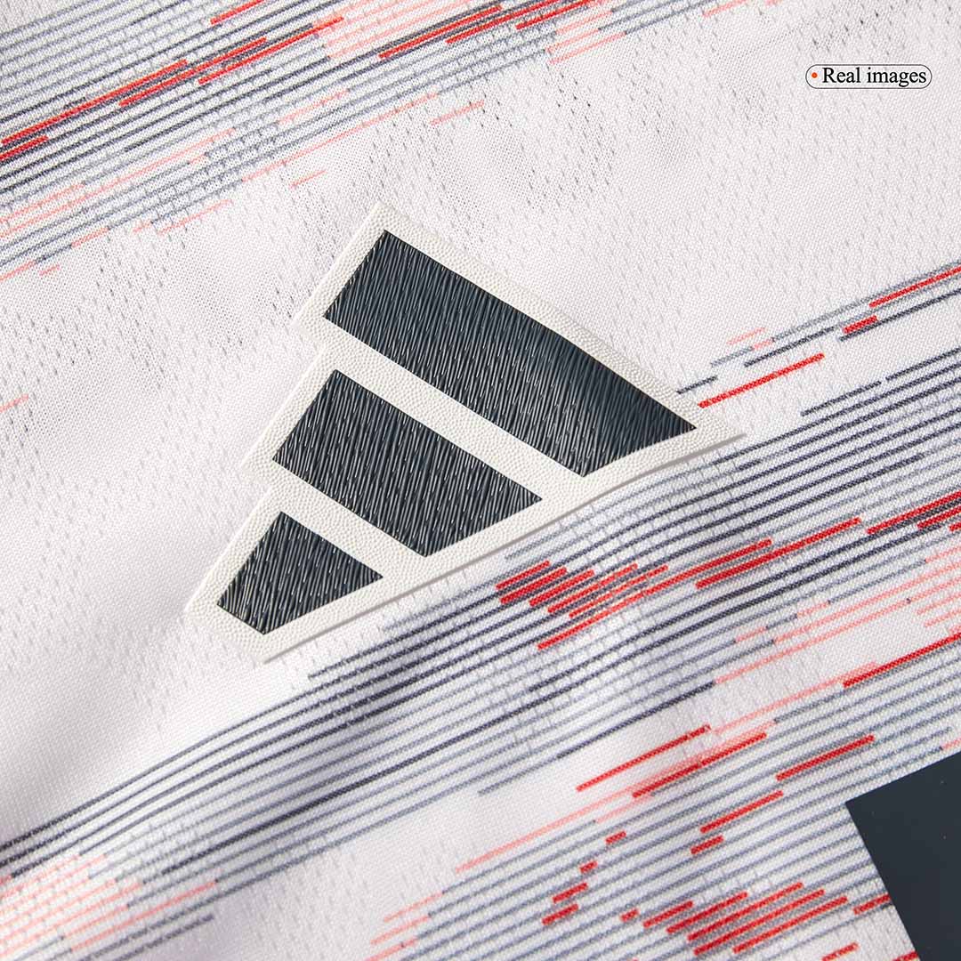Camiseta de visitante auténtica MÜLLER #25 del Bayern Múnich 2025/26, blanca