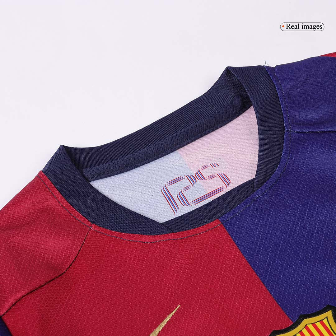 Kit de fútbol infantil del Barcelona (camiseta y pantalón corto) 2024/25 con el logotipo de Spotify sin texto