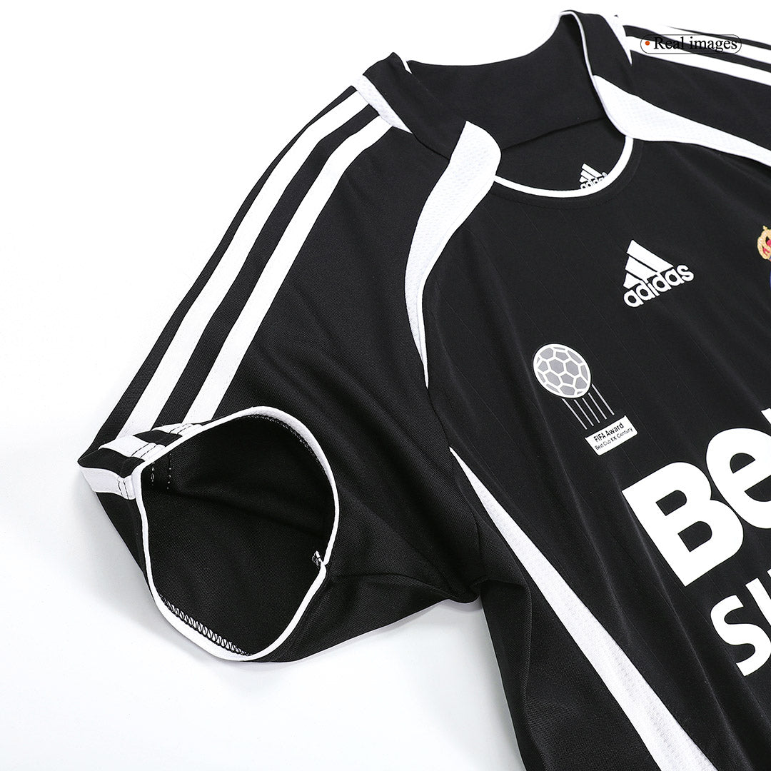 Camiseta de fútbol vintage del Real Madrid RAUL #7 Visitante 2006/07