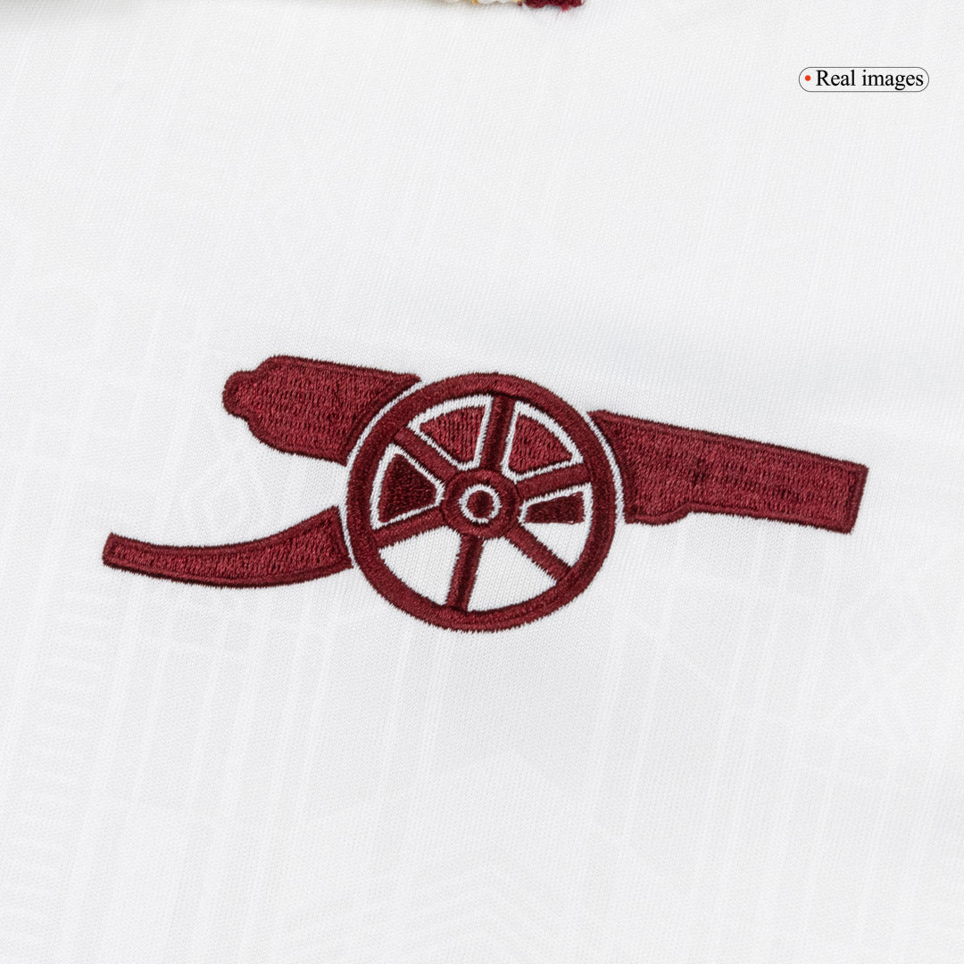 Kit de fútbol visitante del Arsenal (Kit y pantalón corto) 2025/26