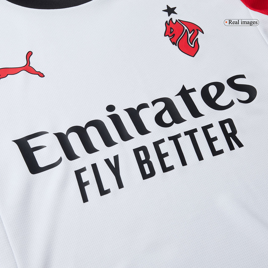 Kit de visitante del AC Milan (Kit y pantalón corto) 2025/26, color blanco