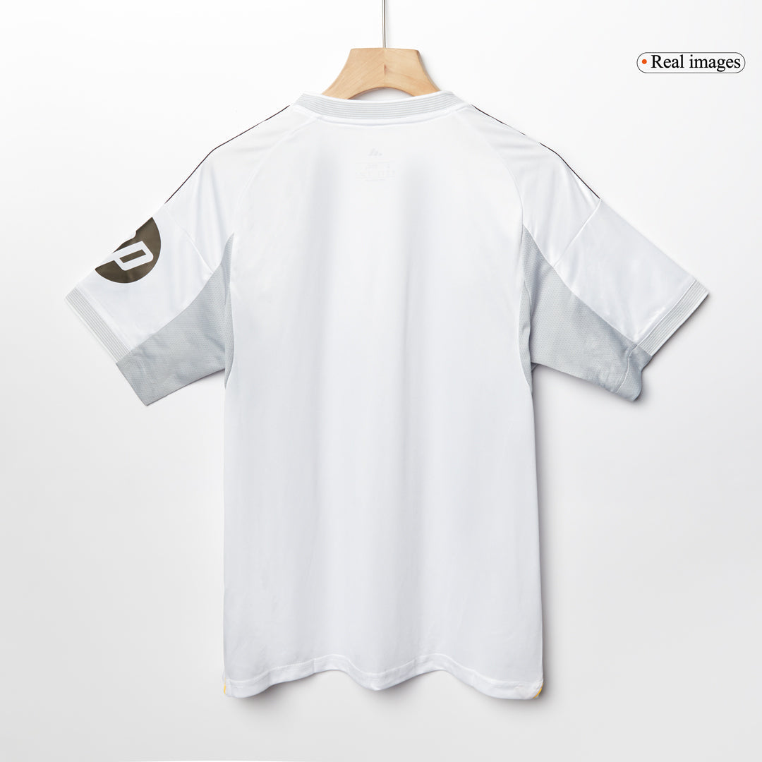 Camiseta de fútbol local del Real Madrid VALVERDE #8 2025/26