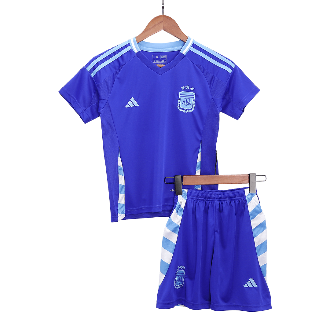 Kit de fútbol visitante de Argentina para niños (Kit y pantalón corto) 2024