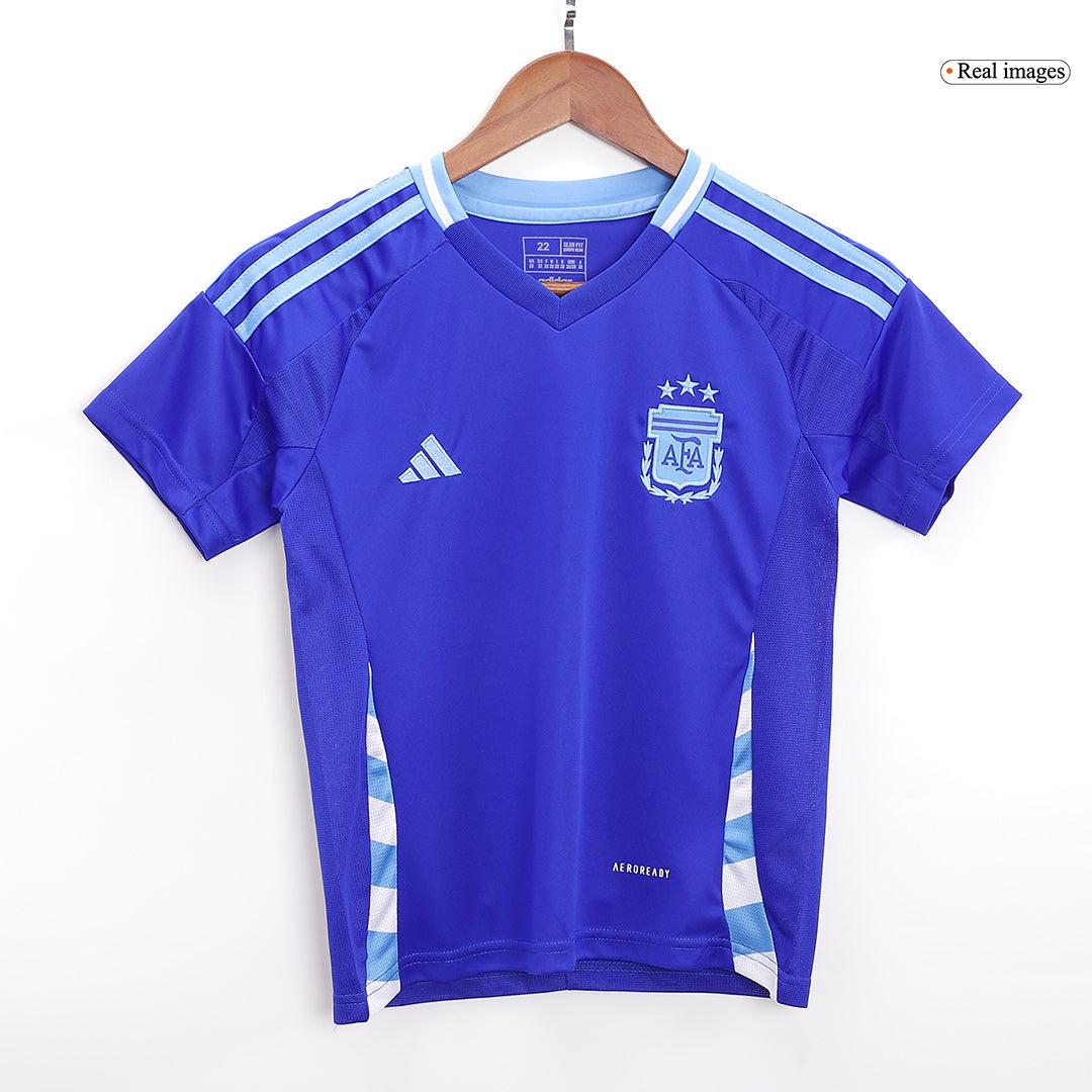Kit de fútbol visitante de Argentina para niños (Kit y pantalón corto) 2024
