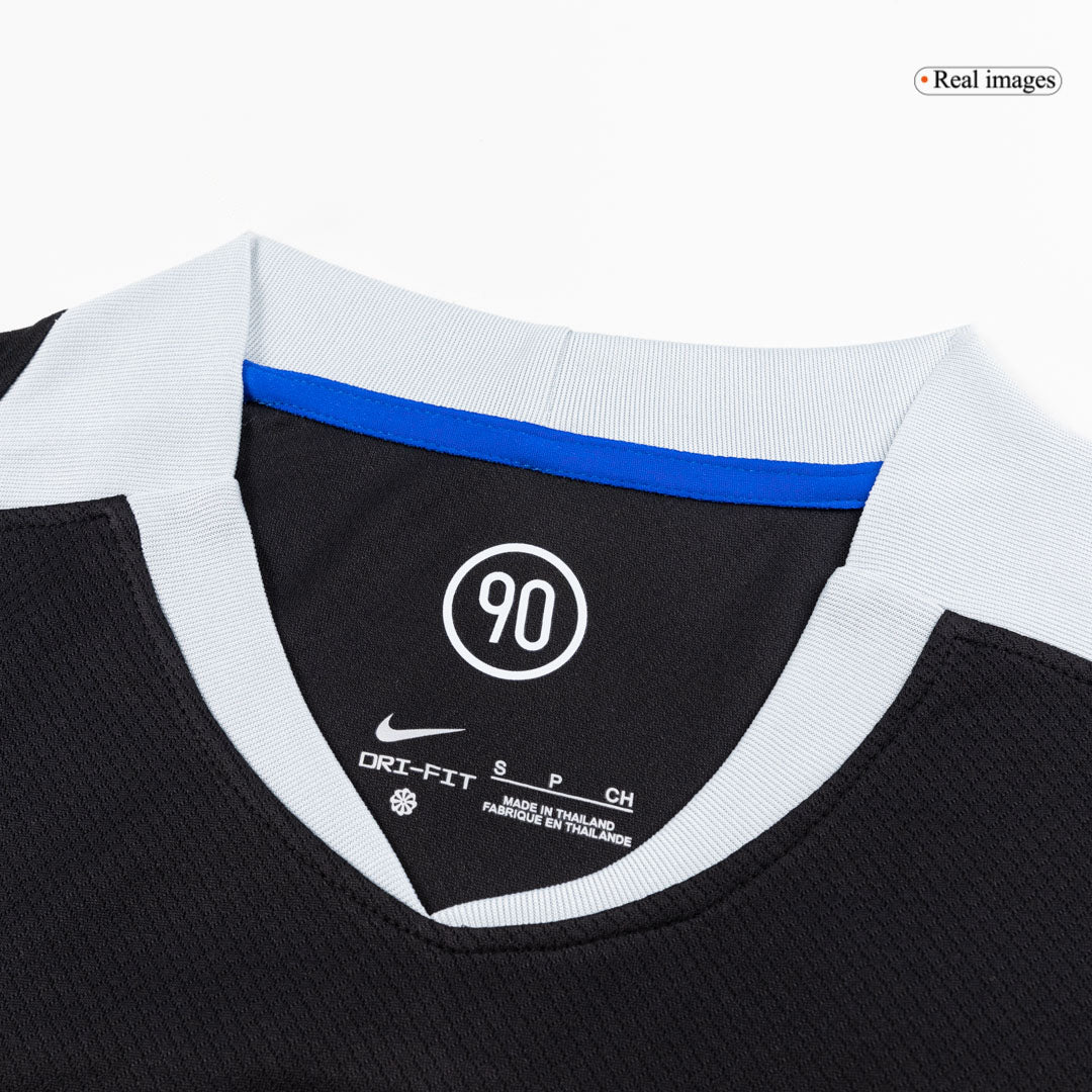 Kit de fútbol visitante del Chelsea (camiseta, pantalones cortos y calcetines) 2025/26