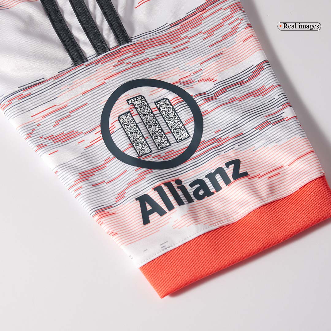 Camiseta de visitante del Bayern Múnich UPAMECANO #2 2025/26