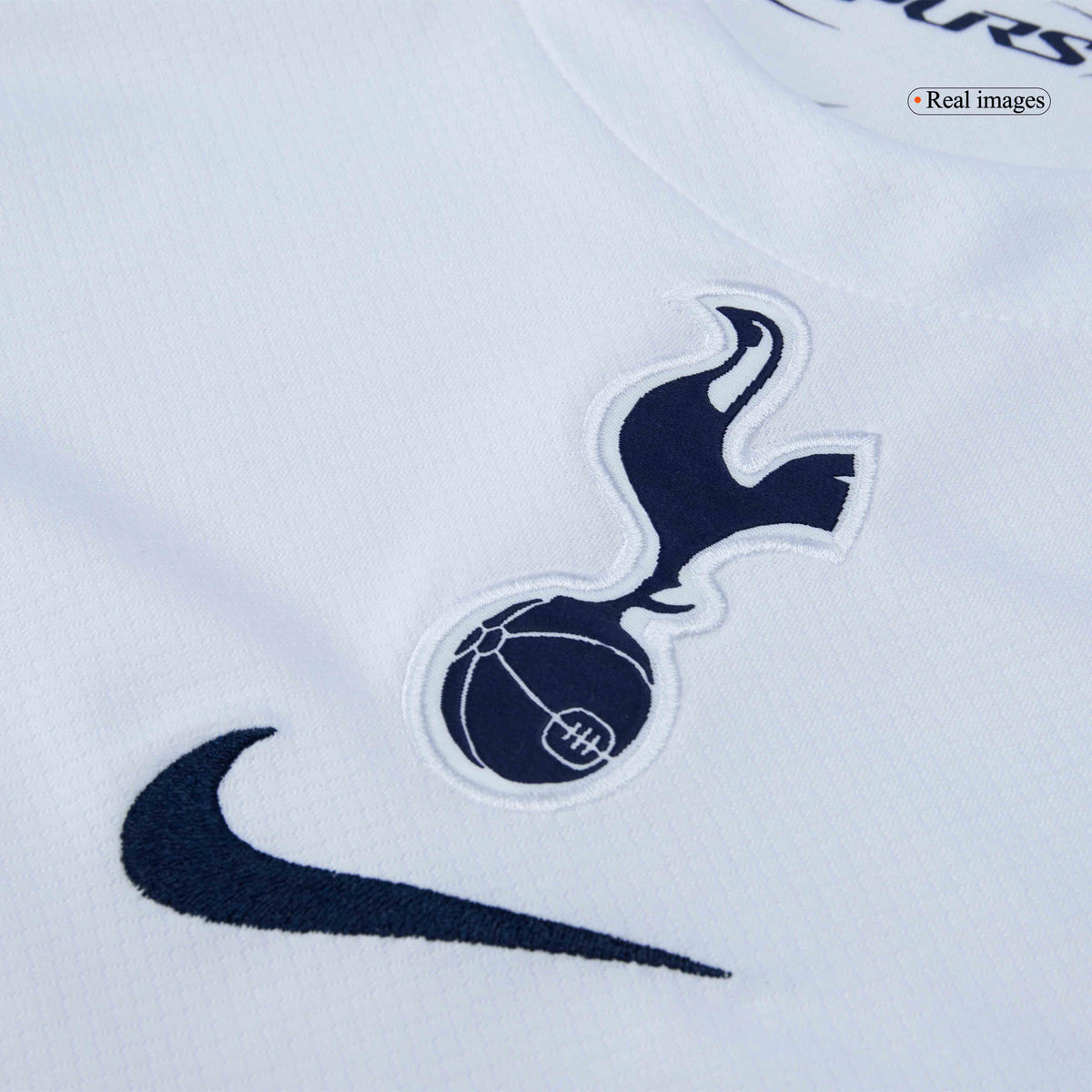 Kit de fútbol local del Tottenham Hotspur (camiseta, pantalones cortos y calcetines) 2025/26