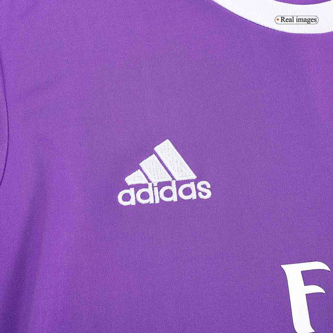 Camiseta de fútbol vintage de visitante del Real Madrid Kroos #8 2016/17, manga larga