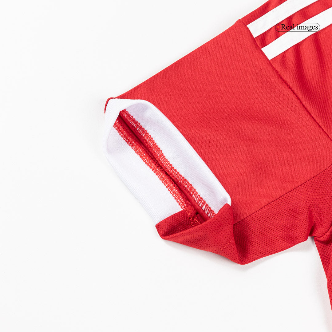 Kit de camiseta de fútbol local del Liverpool para niños (camiseta, pantalón corto y calcetines) 2025/26