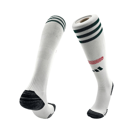 Calcetines blancos de visitante del Bayern Múnich 25/26
