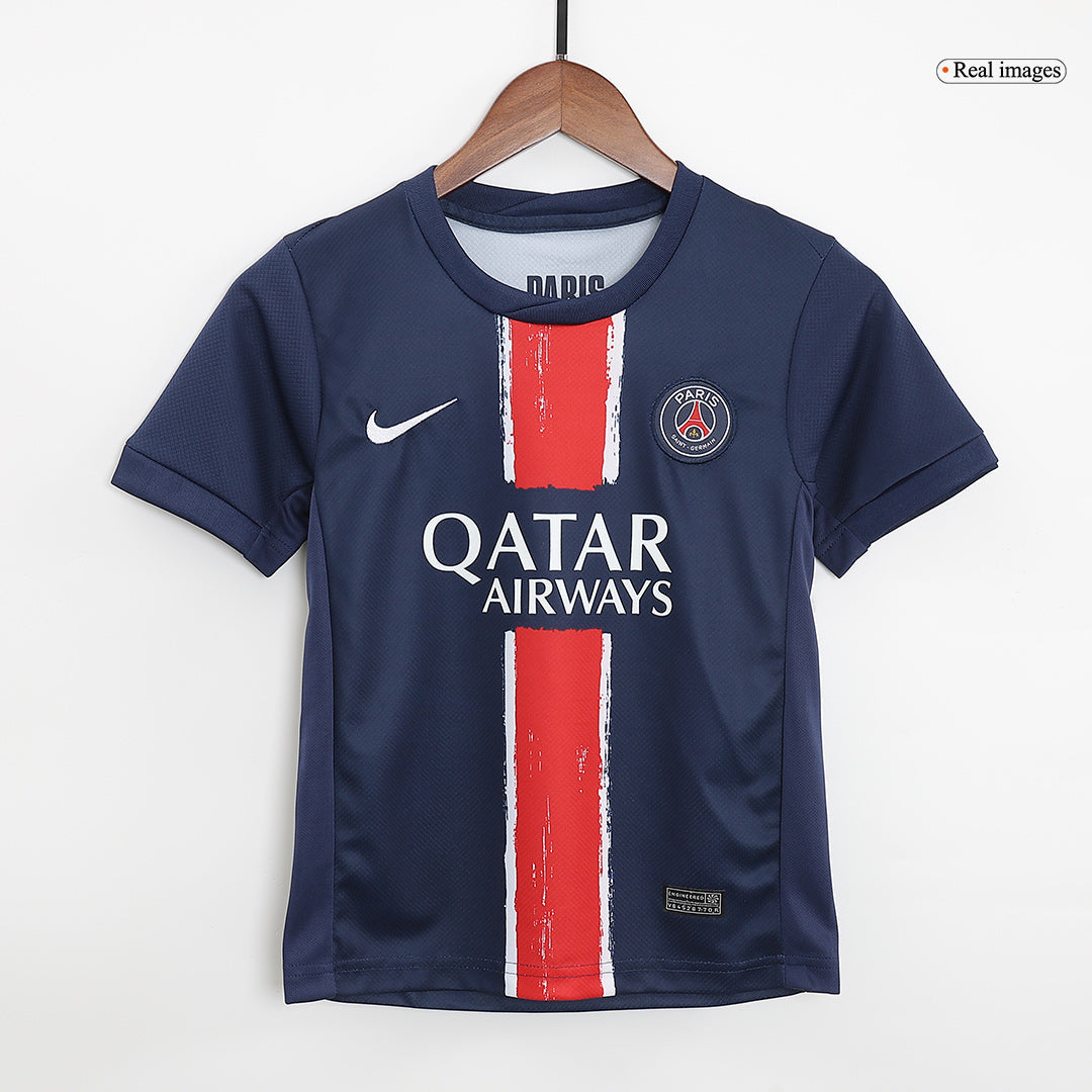Kit de camiseta de fútbol local del PSG para niños (camiseta, pantalón corto y calcetines) 2024/25