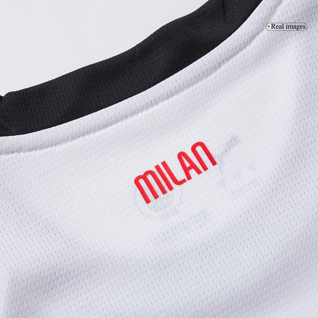 Kit de visitante del AC Milan (Kit, pantalón corto y medias) 2025/26